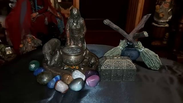 ТАЙНЫ ЗНАХАРЬ... УЧИМСЯ ИЗГОНЯТЬ ДУХ БОЛЕЗНИ