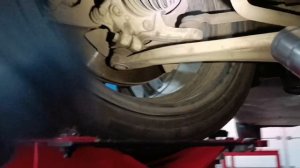 Работа вибростенда при повороте колес