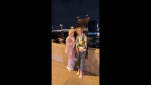 ДЕЛО БЫЛО НА ПЛЯЖУ, Я ЛЕЖУ ФАСОН ДЕРЖУ.