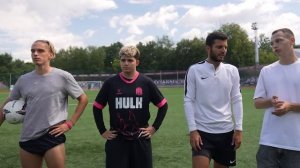 C_КАЖДЫМ_ГОЛОМ_ВОРОТА_УМЕНЬШАЮТСЯ