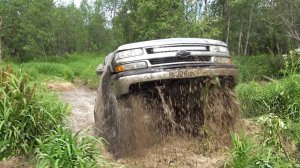 Чем Chevrolet Tahoe не УАЗ_ Проехать по непроходимому!_ Штурмуем болото, Русское бездорожье 2018