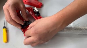 Видеоинструкция по сборке ручки аккамуляторного триммера