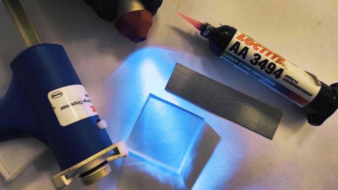 УЛЬТРАФИОЛЕТОВЫЙ КЛЕЙ, LOCTITE AA 3494. смотреть онлайн