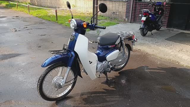 Мопед Honda Super Cub AA-09 (122HA22) 2018 г.в смотреть онлайн