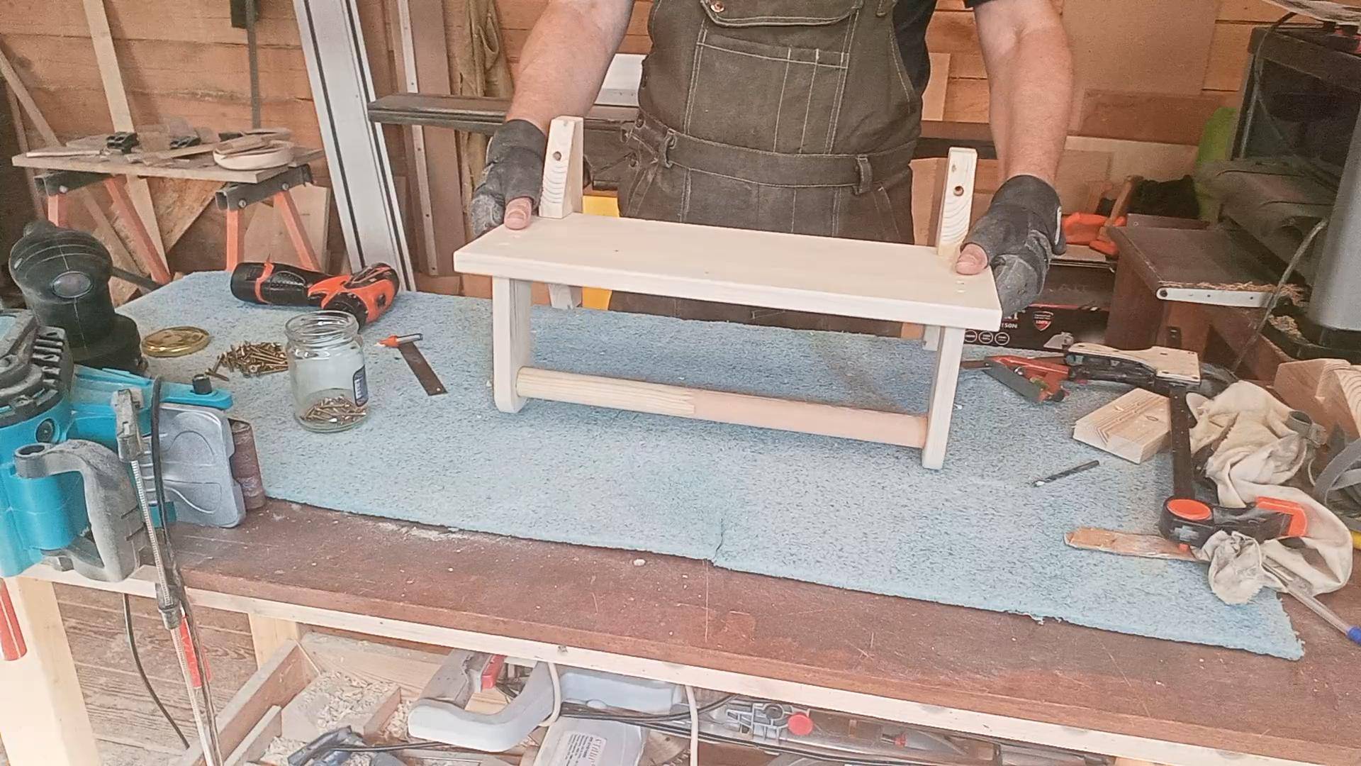 Полотенцедержатель с полкой смотреть онлайн