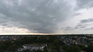 Слабая гроза с ливнем 26 июня 2025