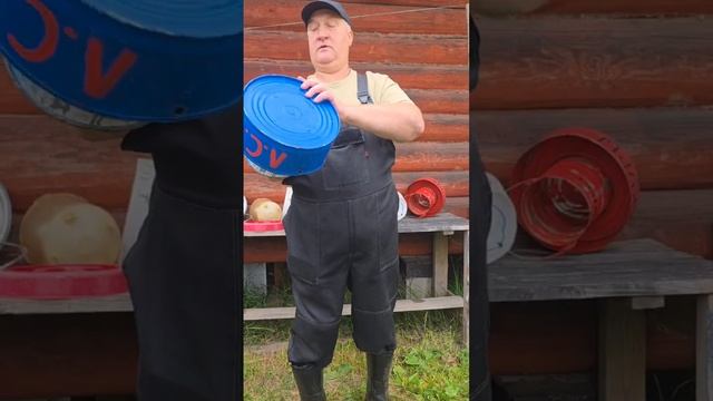 ВЕЧНАЯ МЕТАЛЛИЧЕСКАЯ КОРМУШКА ДЛЯ КУР!!! 09.07.2025 ГОД. смотреть онлайн