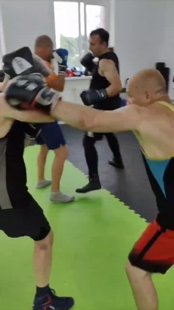 ТРЕНИРОВКИ ПО ММА ДЛЯ ВСЕХ