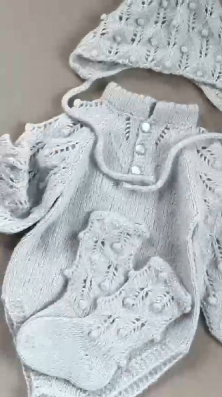 Ажурный комплект для малыша смотреть онлайн