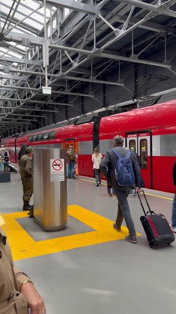 Wow, amazing trains in Moscow  my first time on  a double-decker train 😮
