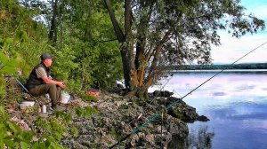 И НАЧАЛОСЬ ТАКОЕ..! КТО МОГ ПОДУМАТЬ! Один на берегу с ночёвкой