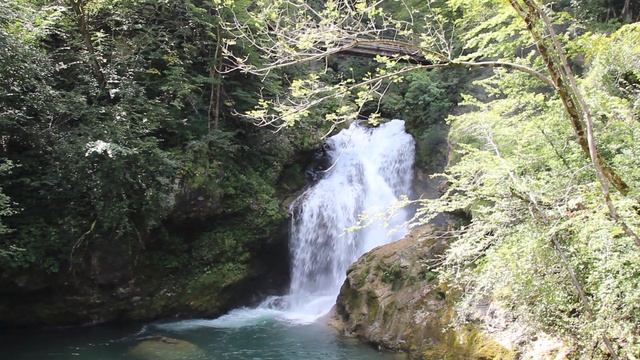 Словения. Водопады ущелья Винтгар. Водопад Шум. смотреть онлайн