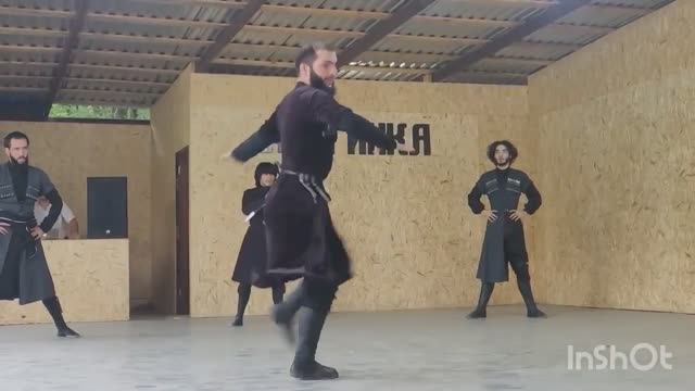 Какая "Лезгинка" без лезгинки 🥷отдых в горах Кавказа смотреть онлайн