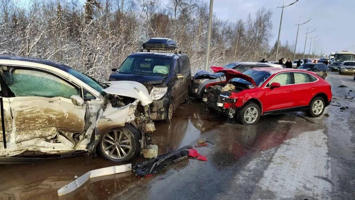 Аварии и ДТП на дорогах ТОРОПЫГИ за рулем смотреть онлайн