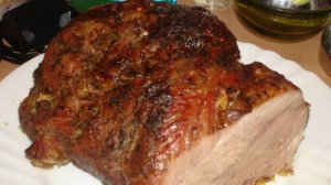 Мясо в духовке. Минимум ингридиентов.