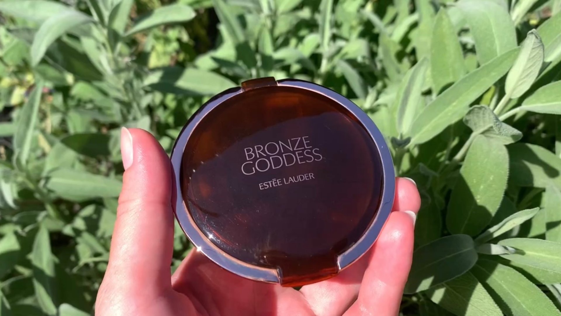 Подсвечивающая пудра хайлайтер Estée Lauder Bronze Goddess Highlighting Powder Gelée