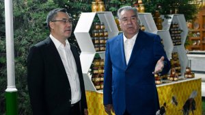 Жапаров и Рахмон посетили загородную резиденцию правительства Таджикистана