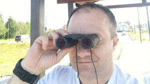 Маленький, карманный бинокль