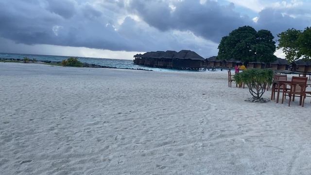 Водные виллы на Мальдивах, остров Фиха, прогулка | Эглет