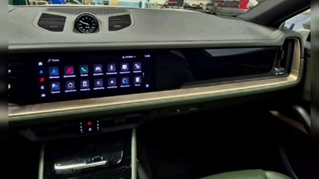 Дисплей для пассажира PORSCHE CAYENNE E3 FL Рестайлинг. PORSCHE-UPGRADE.RU смотреть онлайн