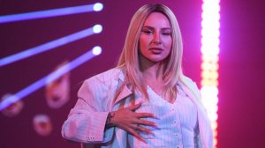 «Люди приходят и уходят»: Анна Асти намекнула на окончательный разрыв с мужем