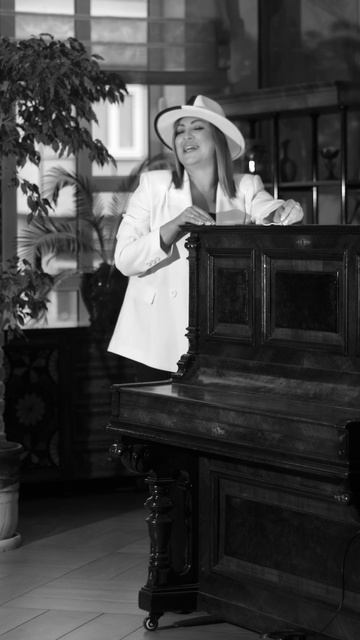 Адисса - По клавишам смотреть онлайн