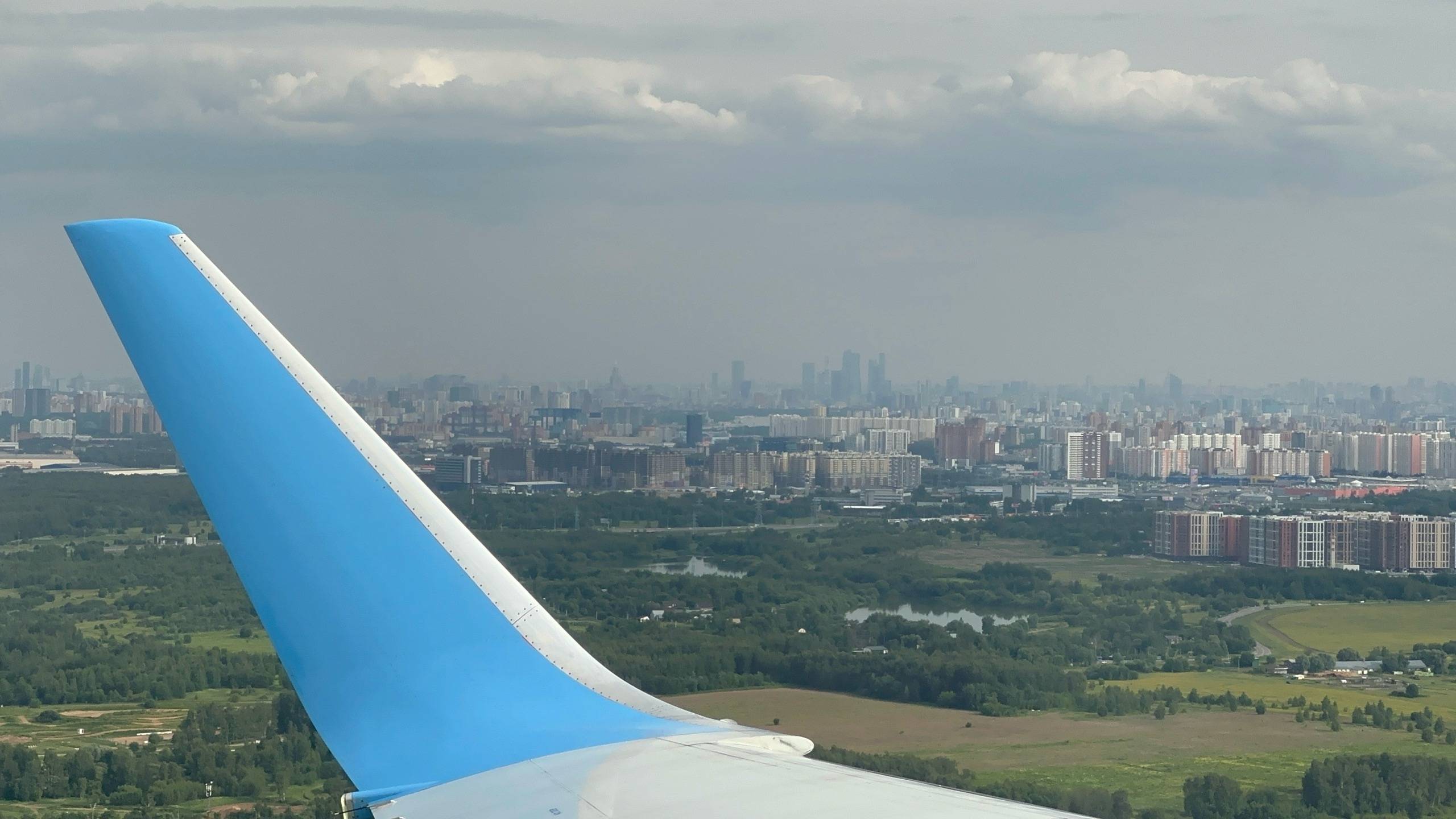 Аэропорт Шереметьево SVO - аэропорт Пулково LED (из окна самолёта Boeing 737) смотреть онлайн