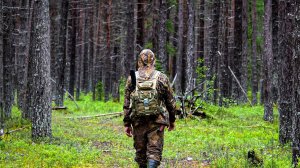 НАШЕЛ ДЕНЬГИ В ТАЙГЕ. ИЗБА 1920-Х г.  ОРУЖИЕ У ОХОТНИКОВ БЫЛО. СБОР ГРИБОВ.