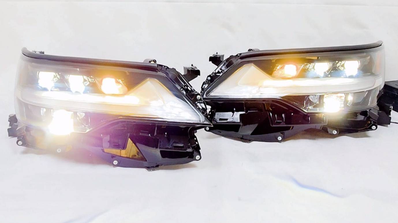 Lexus LX 600 светодиодный тюнинг комплект фар смотреть онлайн