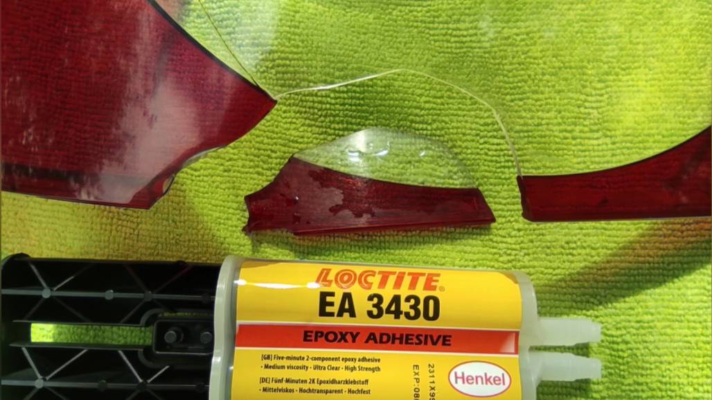 РЕМОНТ ЗАДНИХ ФОНАРЕЙ VOLKSWAGEN GOLF, LOCTITE 3430. смотреть онлайн