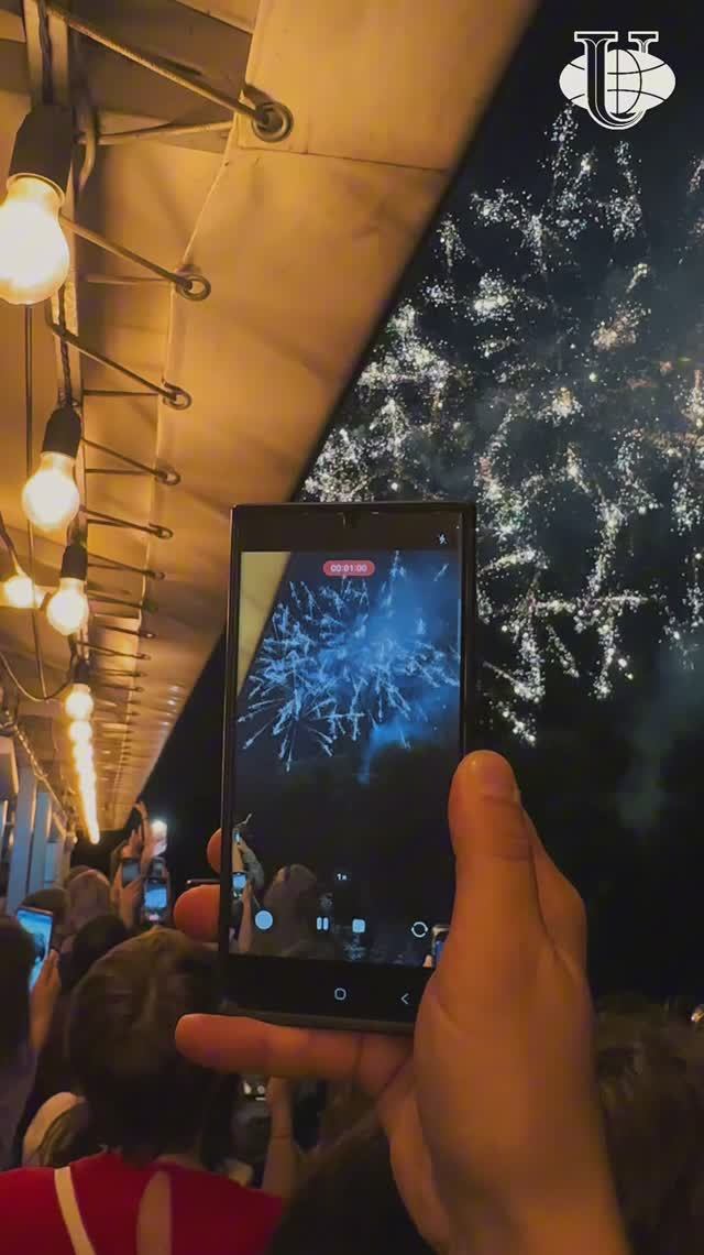 Теплоход с лучшими выпускниками 2025! смотреть онлайн