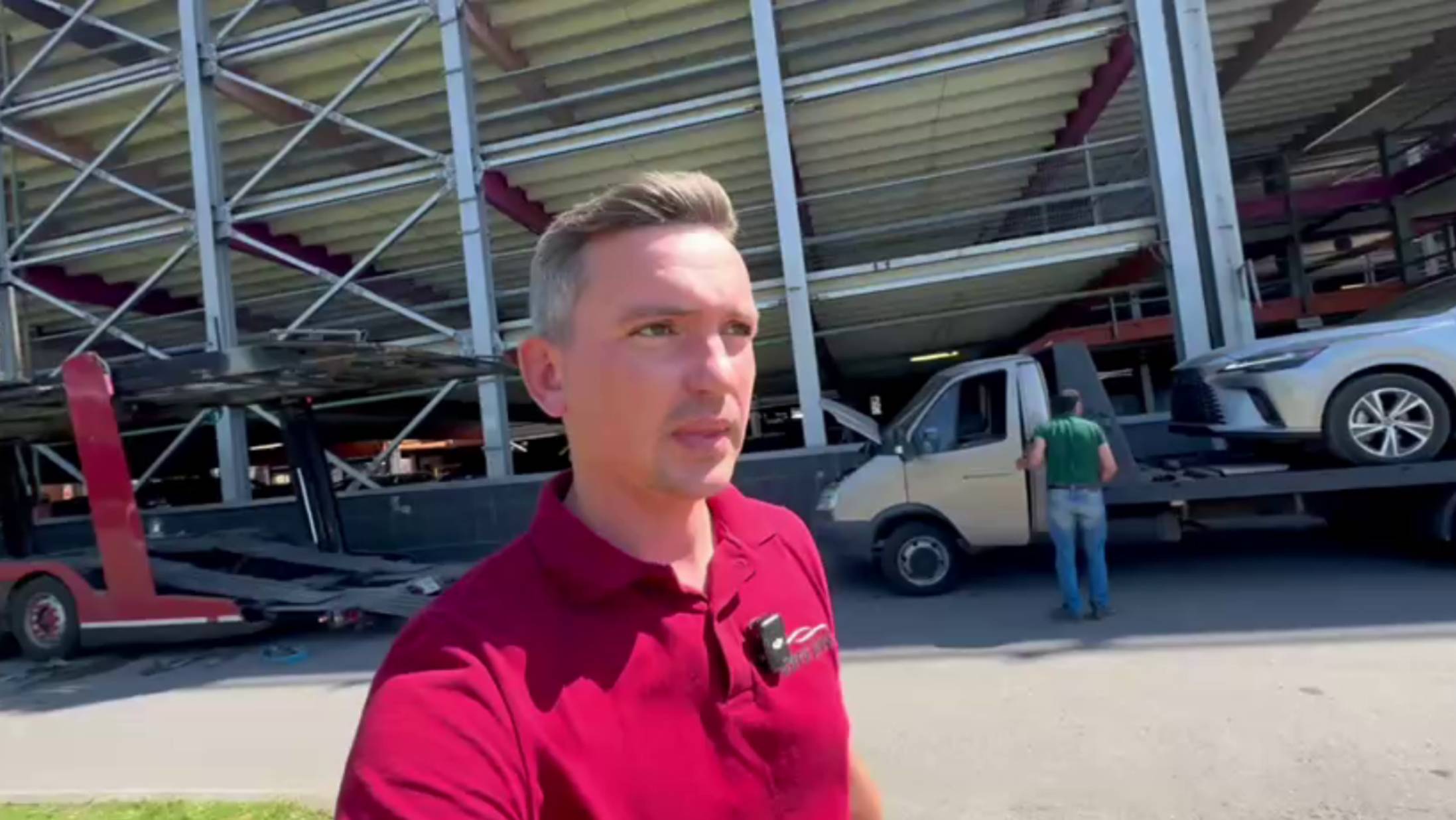 А они все едут и едут… смотреть онлайн