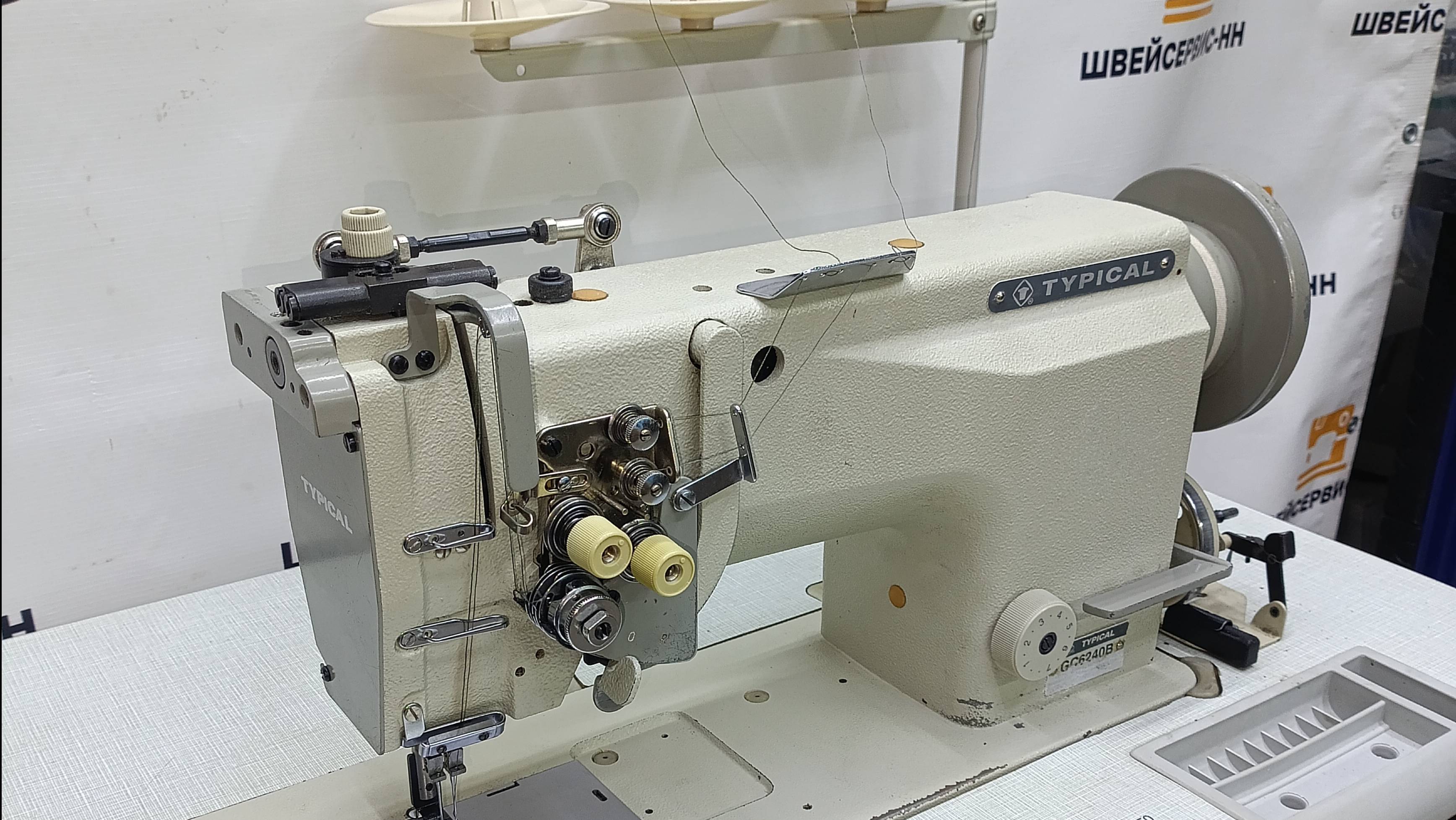 Двухигольная машина Typical GC-6240B (комплект) БУ (с откл, ув. челноки) смотреть онлайн