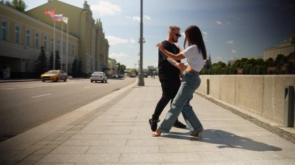 Street Tango. Павел Собирай и Анна Шустова.