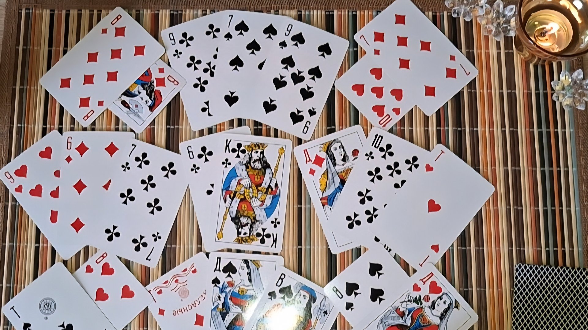 Расклад на крестового короля и червовую даму (для тех, кто в треугольнике) смотреть онлайн