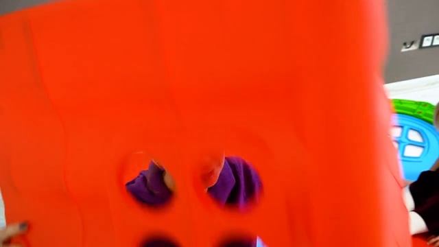 Margo And Nastya  Build Playhouses For Children