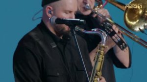 Песня «Папины дочки» группы Uma2rman звучит для участников cвадебного фестиваля