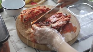 KitchenStory Полезный корейский летний стол🫜Деревенский ячменный рис с острой свининой кимчи