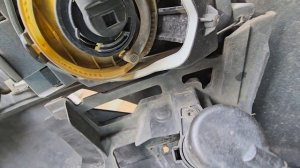 Подробная разборка переднего бампера Volkswagen Golf VI