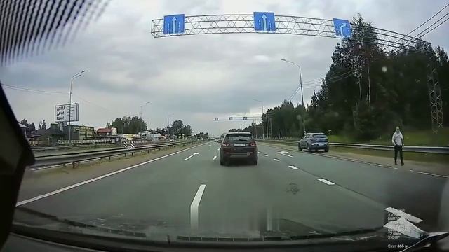 Пытался уйти от столкновения. Получилось так-себе