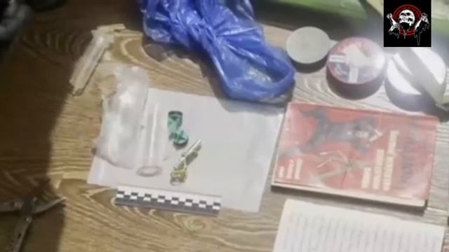 ФСБ: в Крыму задержан завербованный СБУ террорист с двумя бомбами, готовивший атаку дроном. смотреть онлайн