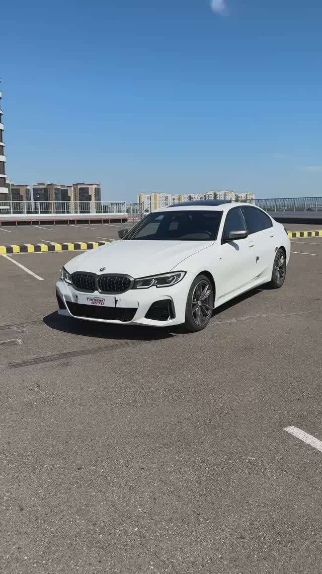 BMW M340i — это не "машина для города", это город под тебя смотреть онлайн