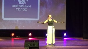 «БЕЛЫЙ ВАЛЬС» поёт Анна Караванова