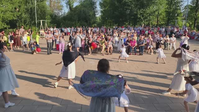 День семьи, любви и верности в Вольске. смотреть онлайн