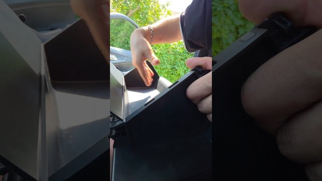 Снятие и оклейка бардачка Changan UNI-K смотреть онлайн