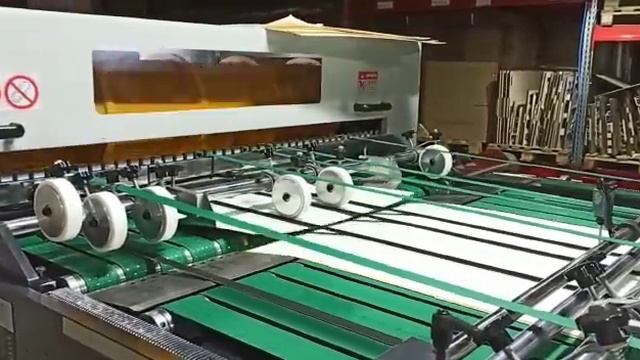 Листорезка GUOWANG S-140 на скорости 184 м/мин на картоне «Кама» при рубке в лист длиной 970 мм