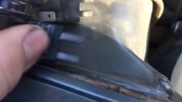 Проблемы с напряжением Замена щеток на ВАЗ 2115 Реле регулятор напряжения