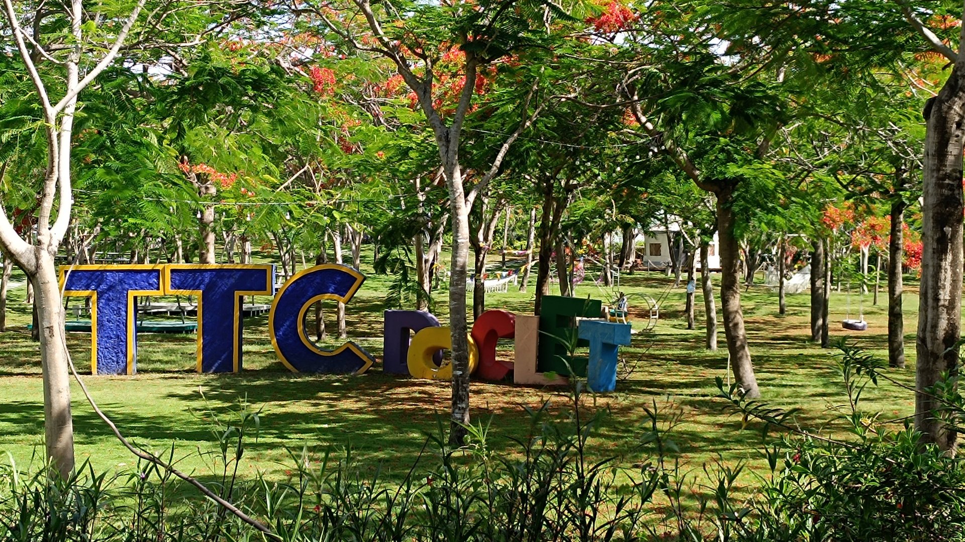 Завтрак в отеле TTC Van Phong Bay Resort 5*. Вьетнам. Нячанг. Doc let смотреть онлайн