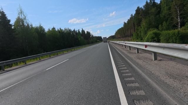 Выжал с трассы....