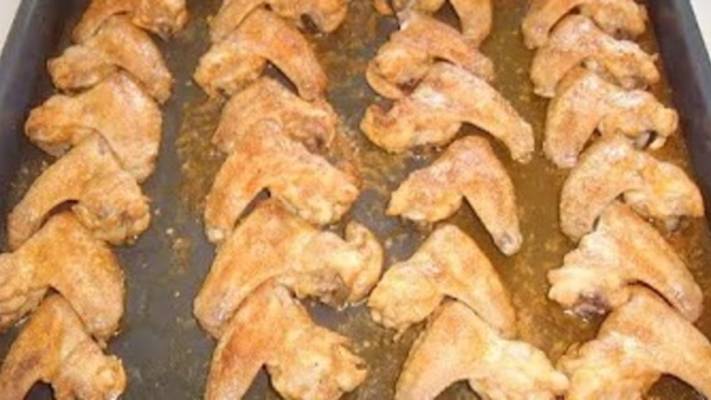 Крылышки, толчёнка и салат. Маринкины творинки. Всем МИРА и Добра! смотреть онлайн